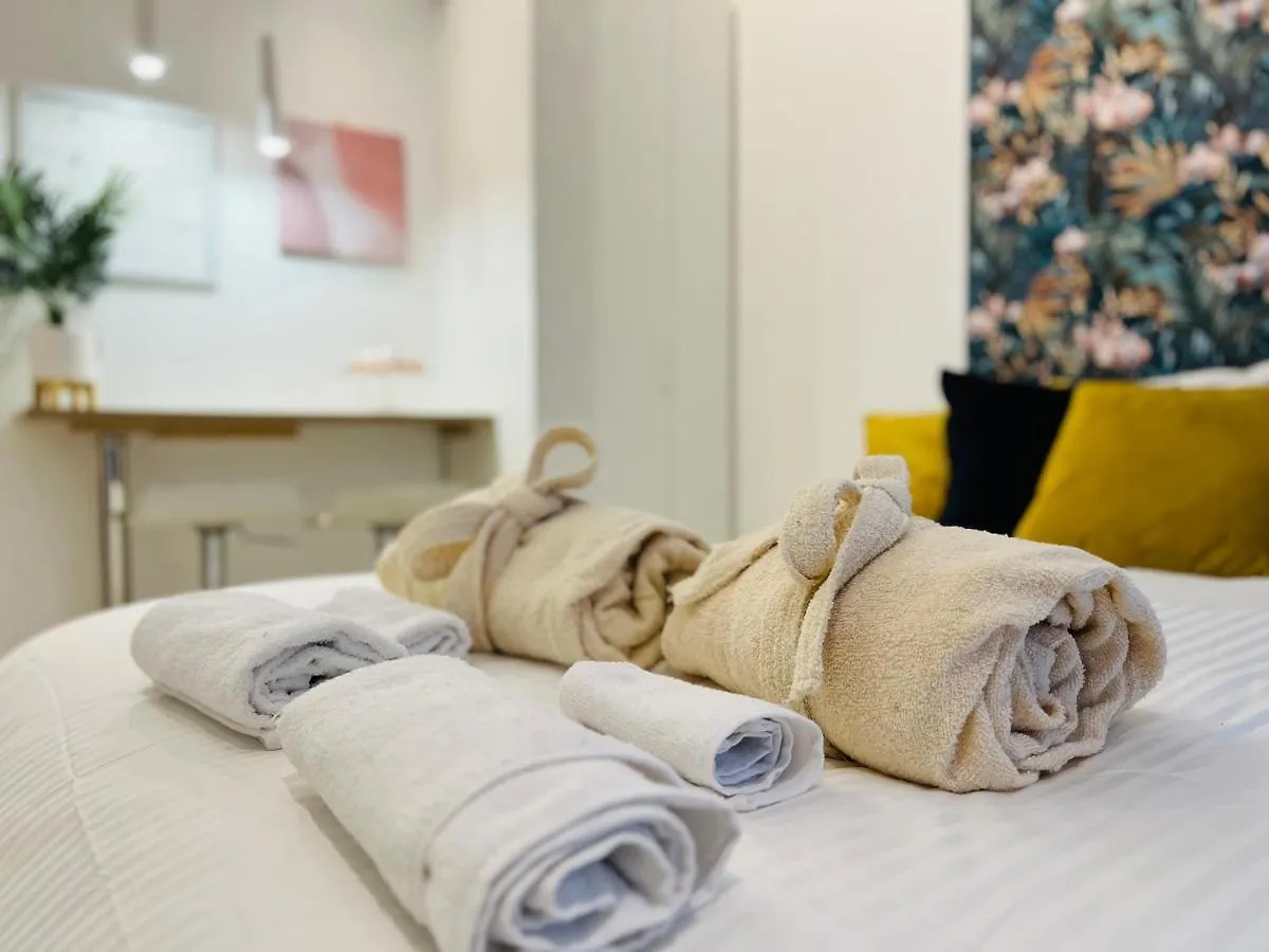 Suite Del Ponte Varese 0*,  Italy